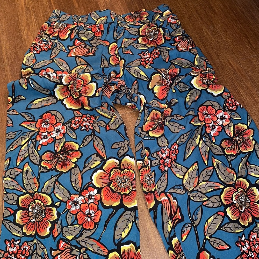 Floral Capri Pants